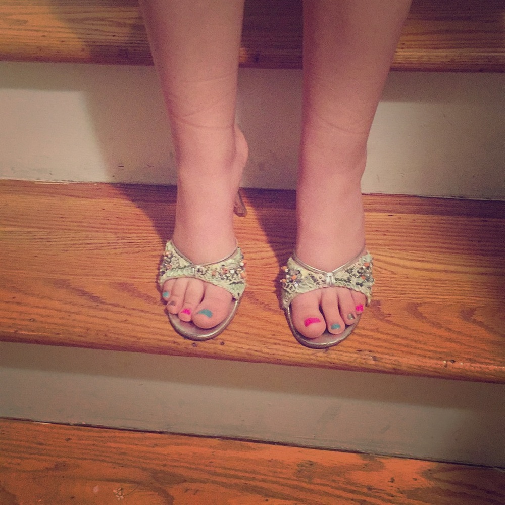 Vintage Badgley Mischka Embroidered Sandals...